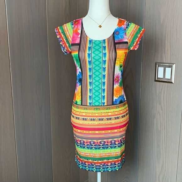 5TH & Love Floral Dress M *NWT* - Picture 1 of 14